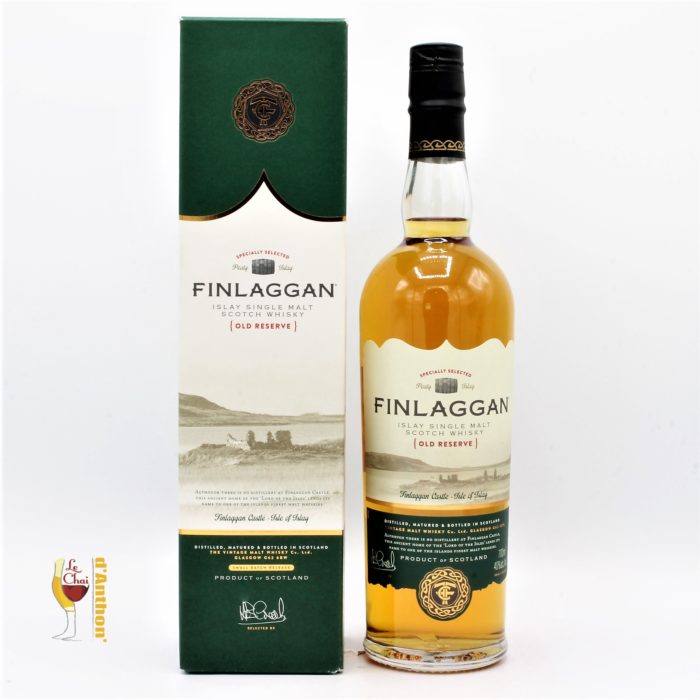 Le Chai D&902.JPG039;Anthon Spiritueux Whiskies Scotch Tourbe Islay Single Malt Finlaggan Old Reserve 70cl 902